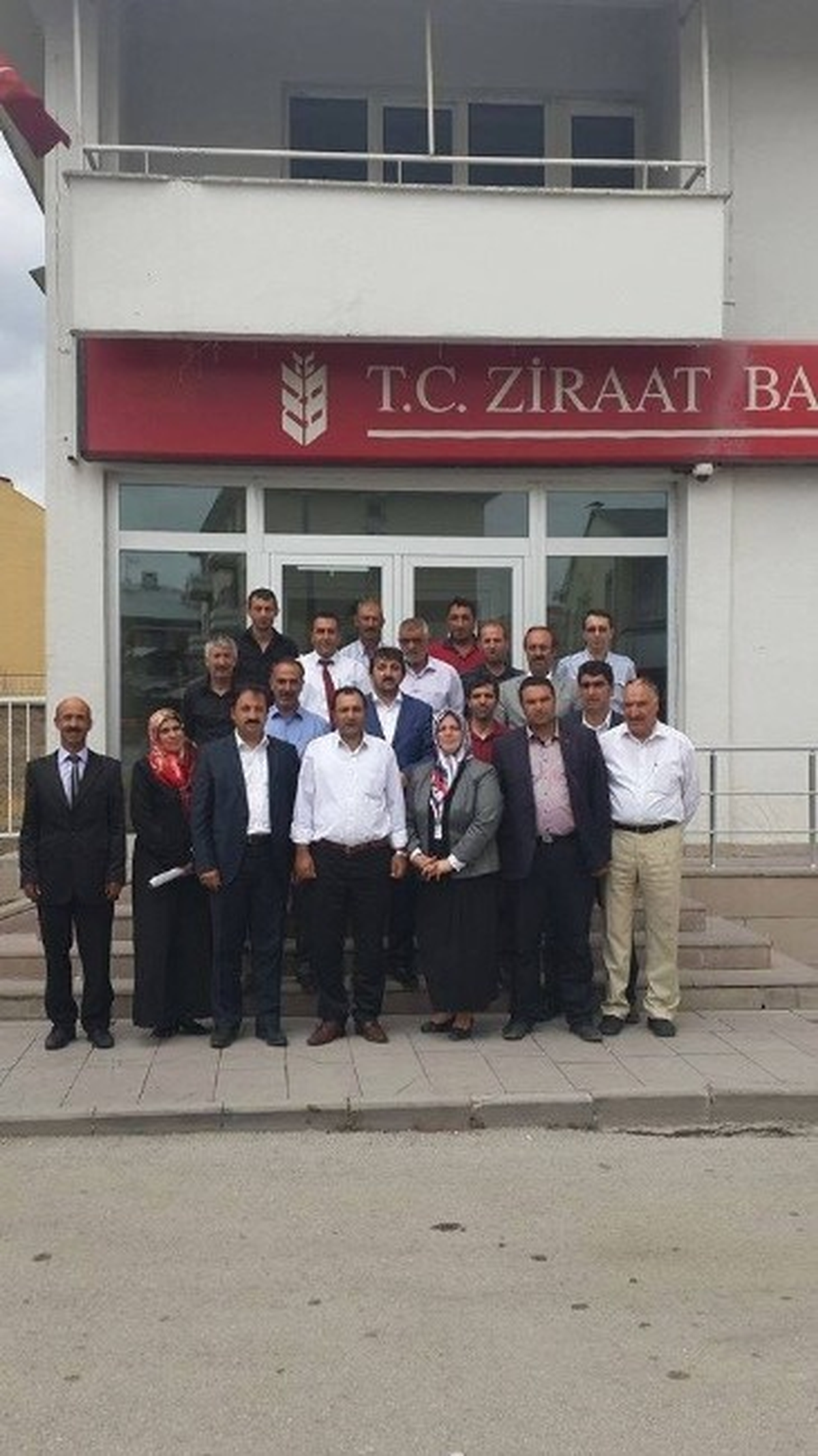 AK Parti Aşkale İlçe Teşkilatından Erdoğan\'ın Seçim Kampanyasına Bağış