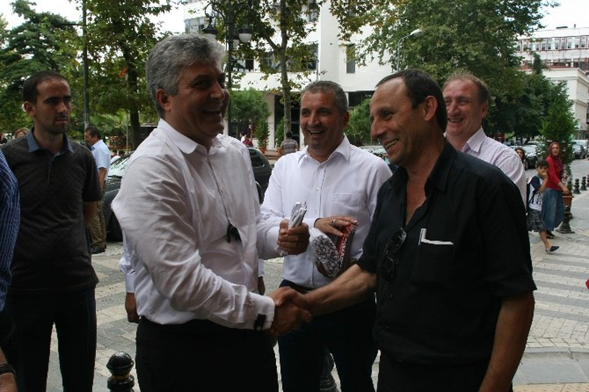 AK Parti İl Başkanı Adnan Günnar Cumhurbaşkanlığı Seçimi İçin Trabzon\'un İlçelerini Geziyor