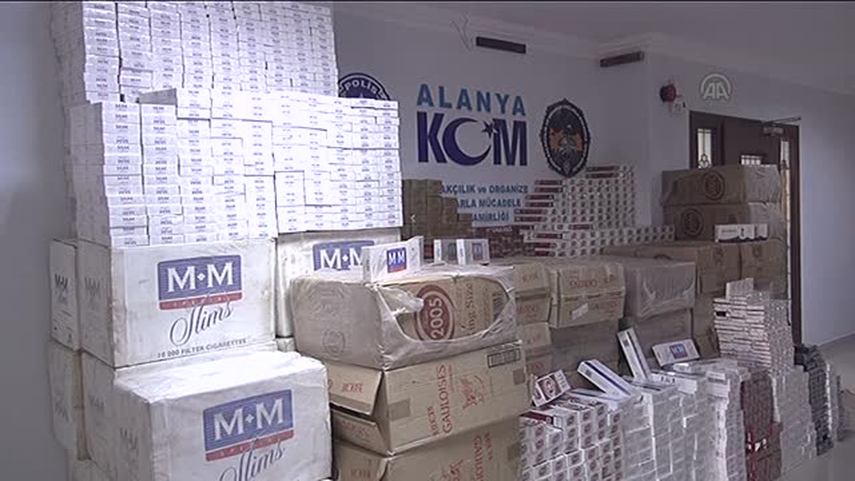 Alanya\'da Kaçak Sigara Operasyonu