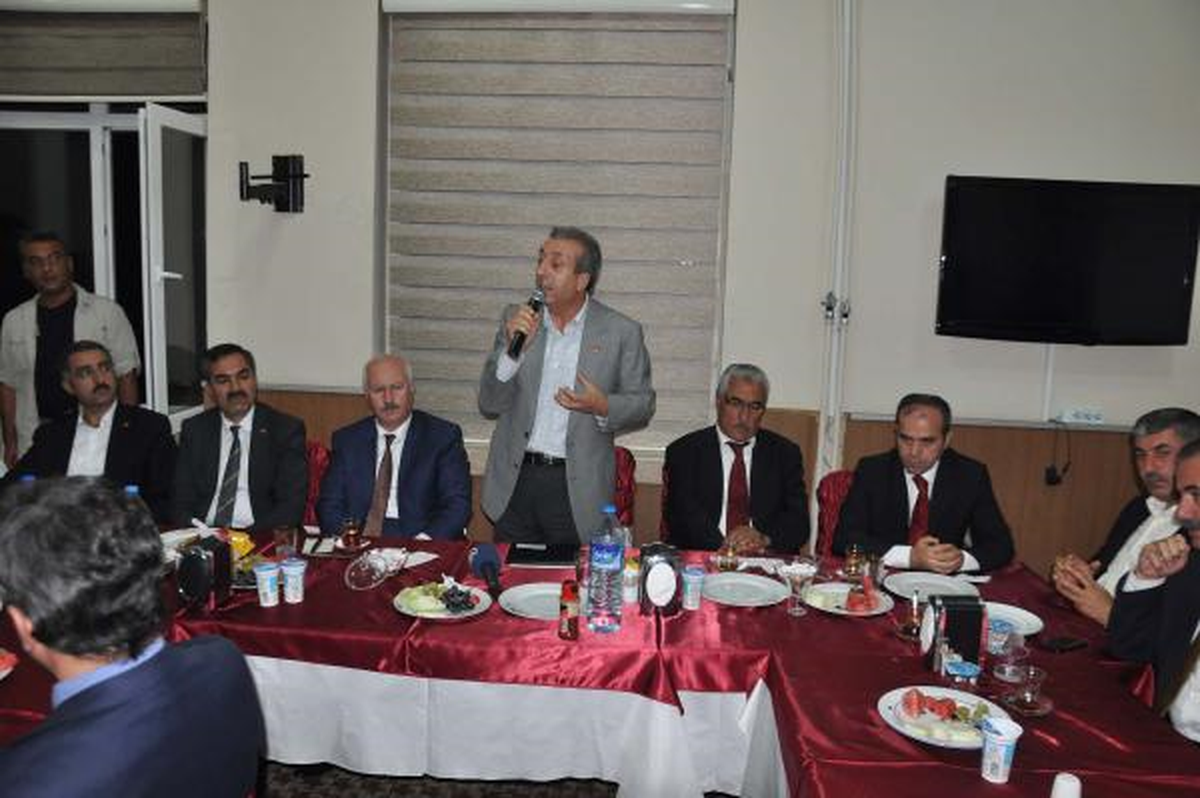 Bakan Eker, Bitlis\'te Erdoğan İçin Oy İstedi (3)