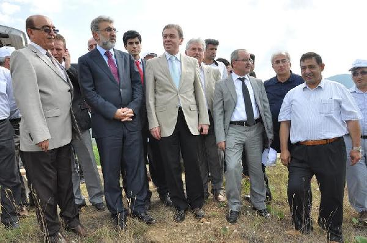 Bakan Taner Yıldız: Niçin Dinliyorsunuz? (2)