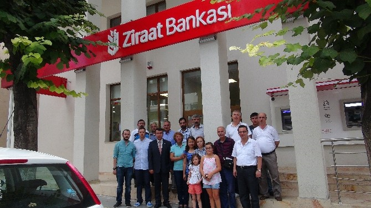 Bilecik MHP\'den İhsanoğluna Bağış
