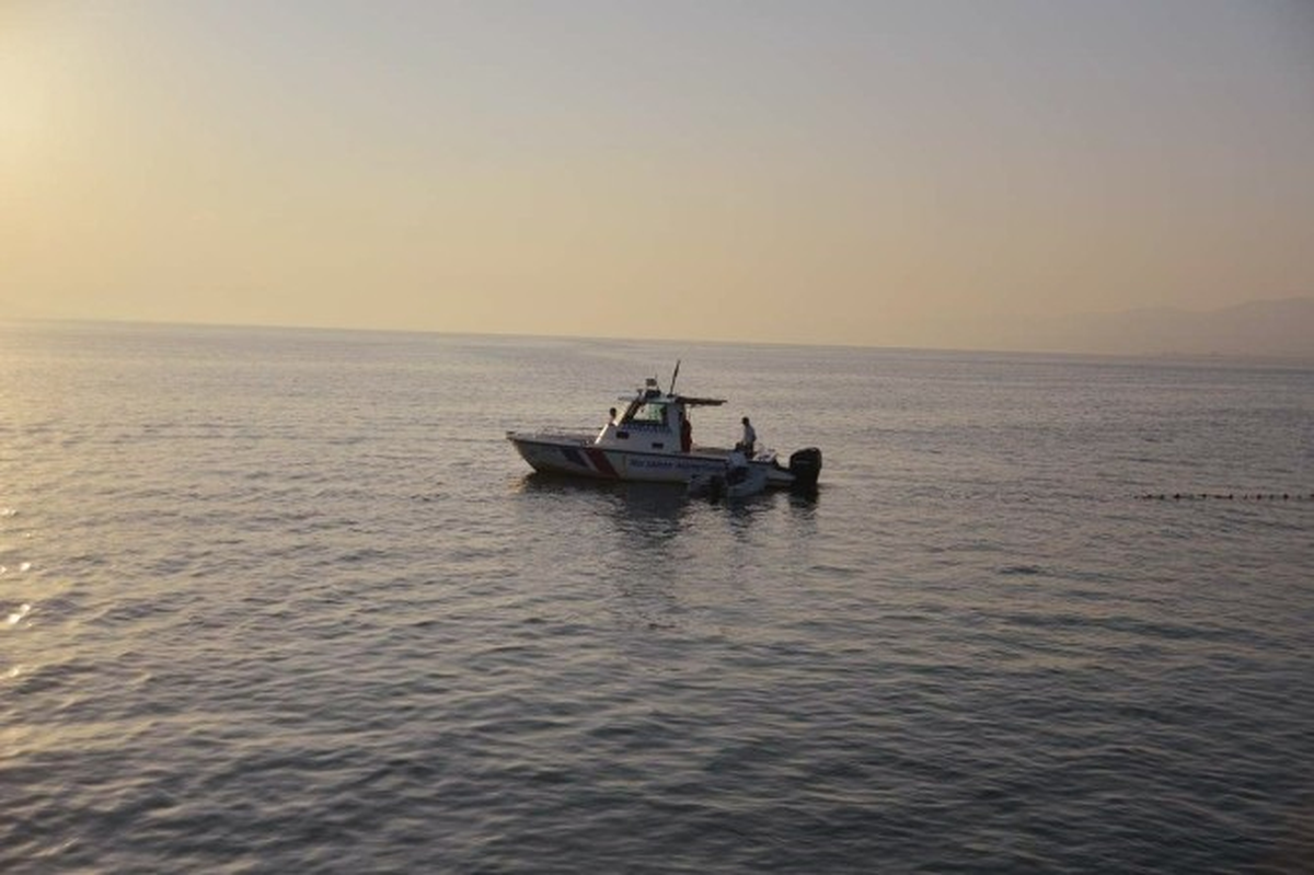 Bursa\'da Deniz Bisikleti ile Göle Açılan 2 Genç Kayboldu