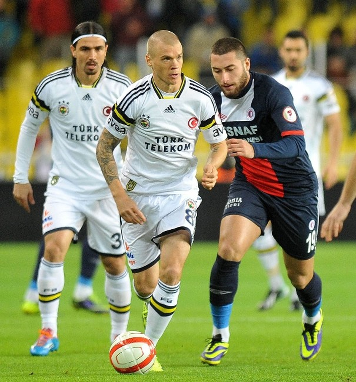 Bursaspor, Fenerbahçeli 4 Futbolcu İçin İstanbul\'da