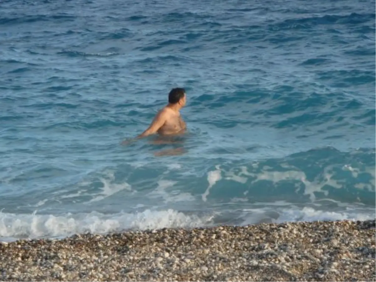 Diyanet: Denize Giren Gusül Abdesti Almış Sayılır
