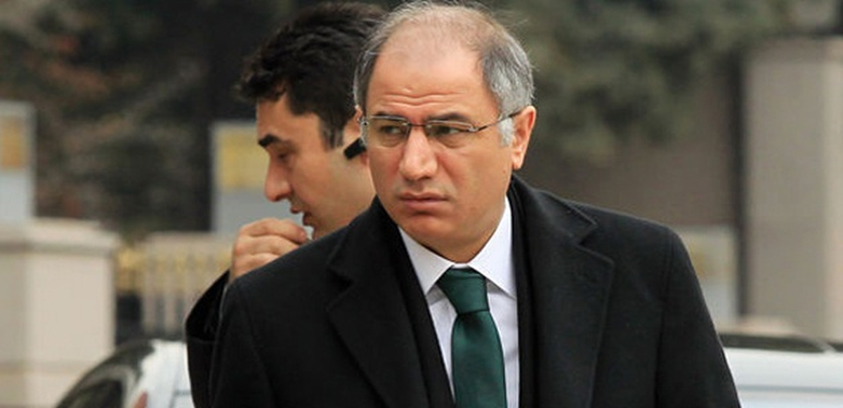 Efkan Ala\'dan Zekeriya Öz\'e Sert Sözler