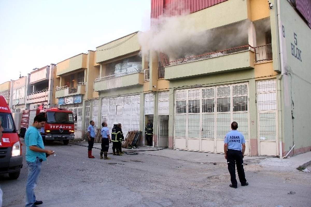 Ekmek Teknelerinin Yandığını Görünce Yıkıldılar
