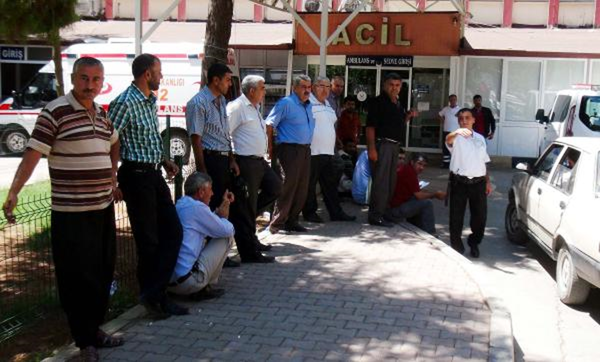 Gaziantep\'te Traktör Romorku Devrildi: 5 Yaralı