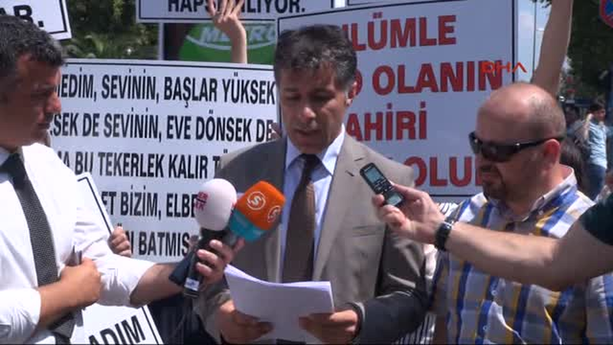 Gözaltındaki Polislerin Avukatı Açıklama Yaptı