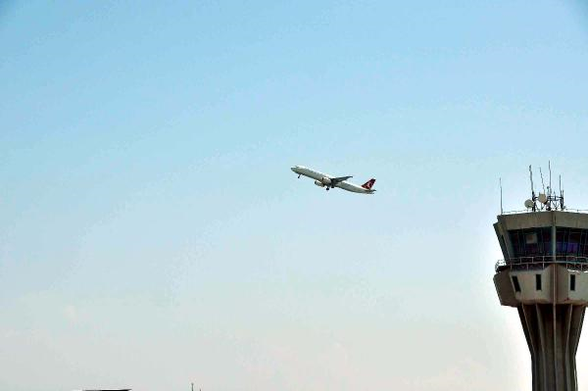 Helikopter Frekansı Meşgul Etti, THY Uçağı Pas Geçti