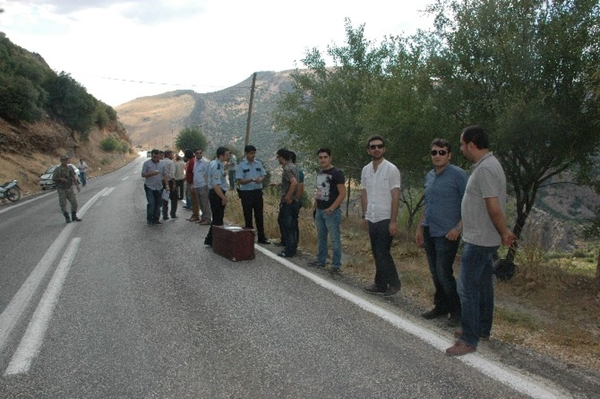 Hırsızlar, Çelik Kasayı Yol Ortasına Atıp Kaçtı
