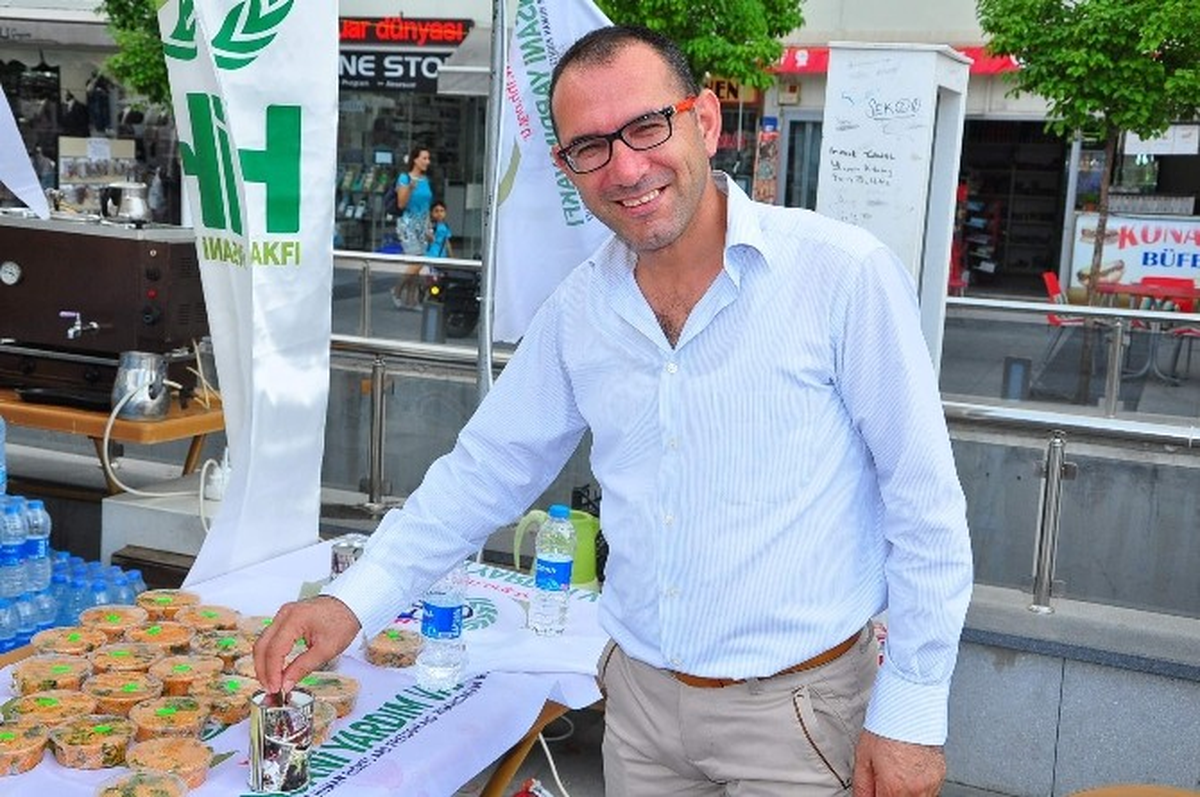 İHH Filistin İçin Kermes Düzenledi