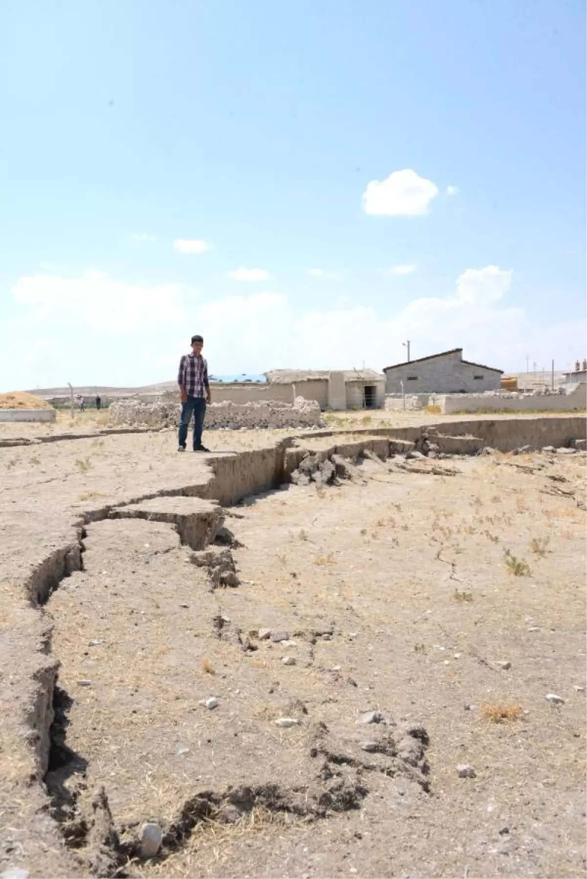 Konya Ovasında Yeraltı Suları Azaldı, Obruk Oluşumu Arttı