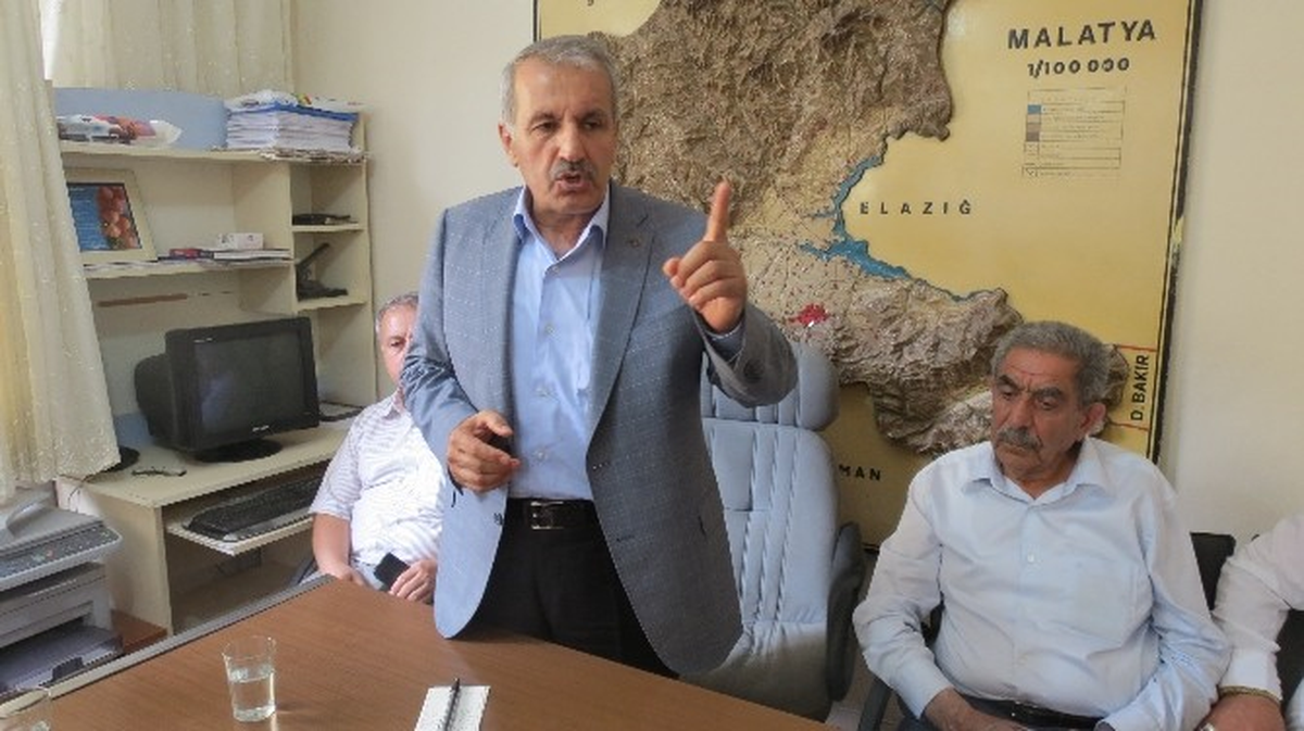 Milletvekili Şahin\'den Muhtarlar Derneği\'ne Ziyaret