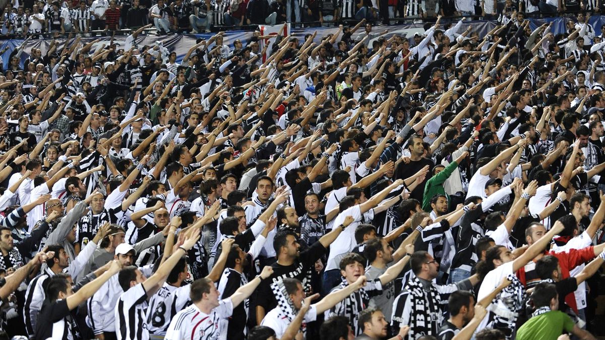 Olimpiyat Stadı\'nda Beşiktaş Şöleni