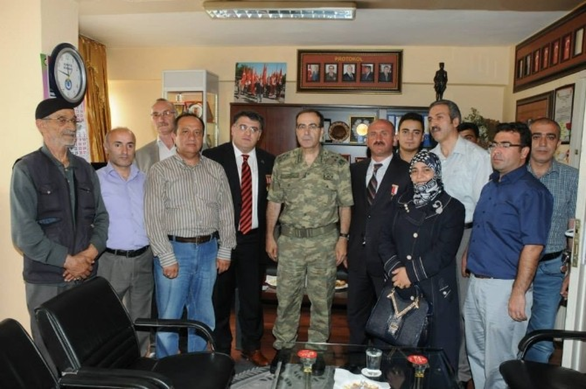 Orgeneral Başoğlu\'ndan Türkiye Harp Malulü Gaziler Şehit Dul ve Yetimleri Derneğine Veda Ziyareti