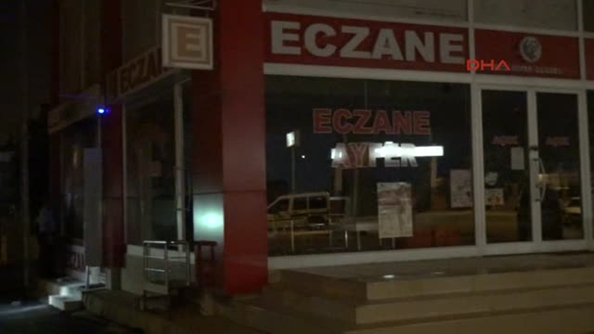 Porsche\'ye Binen Kadın\'ın Eczanesine Molotof