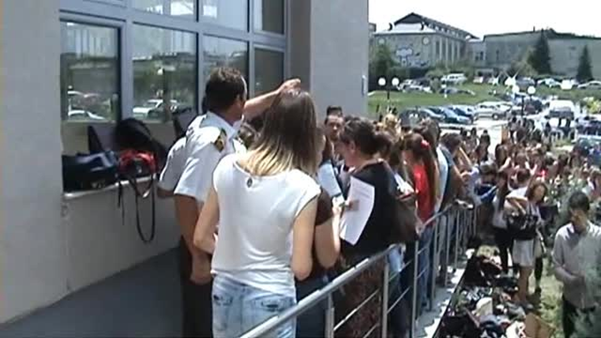 Sınavlarda Yolsuzluk Yapıldığını İddia Eden Öğrencilerden Protesto