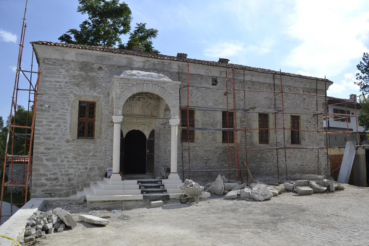 Tarihi İskalyon Binasındaki Restorasyon Çalışmaları