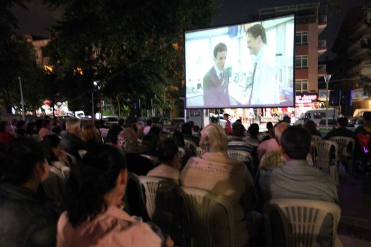 Yenimahalle\'de Sinema Nostaljisi