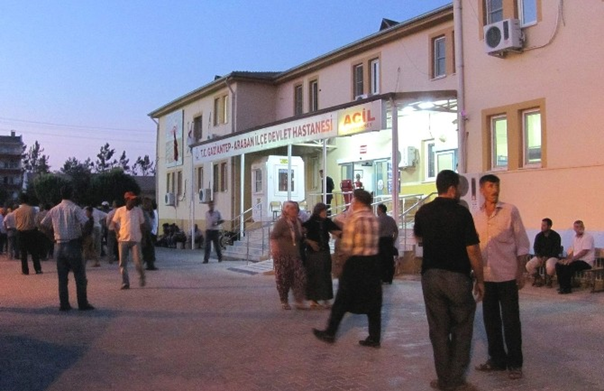 Ağacı Keserken Bacağını Kesti