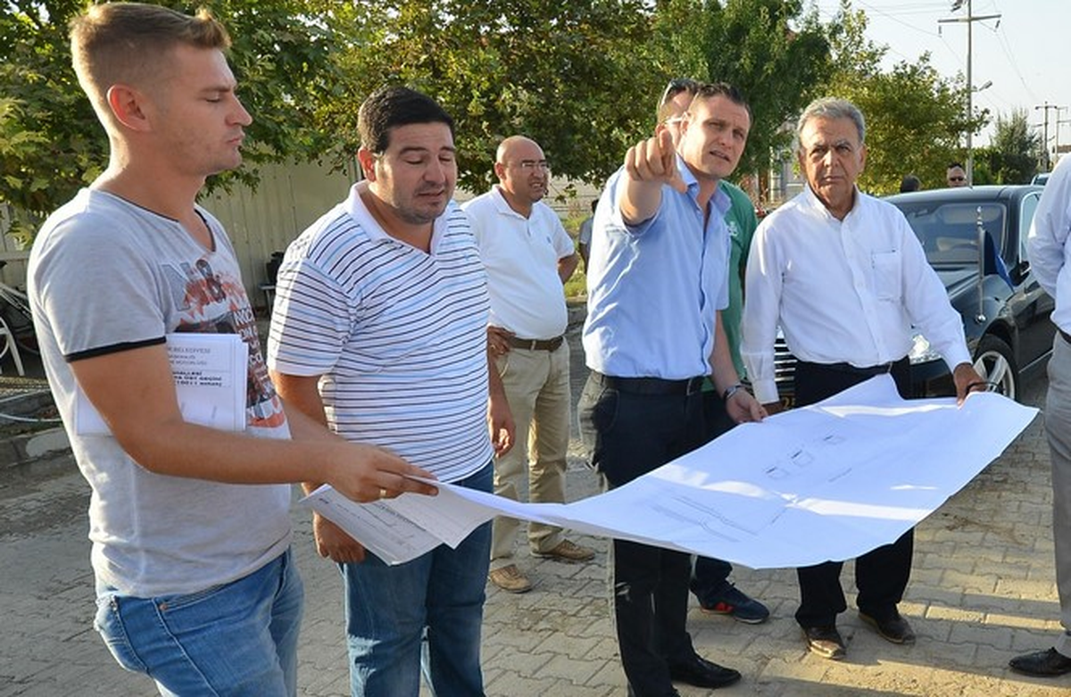 Anadolu Caddesi\'ne 7 Üst Geçit Daha