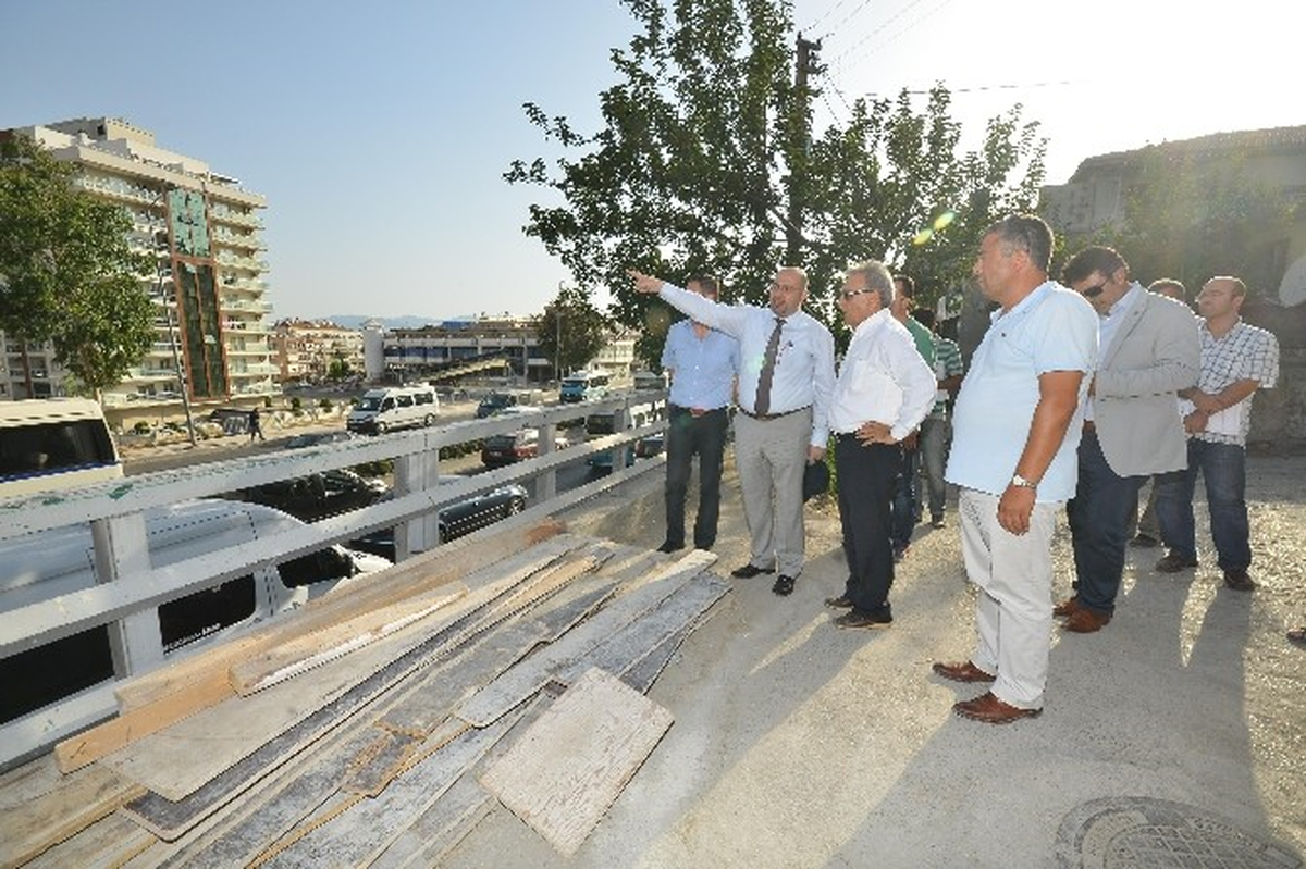 Anadolu Caddesi\'ne 7 Üstgeçit Daha