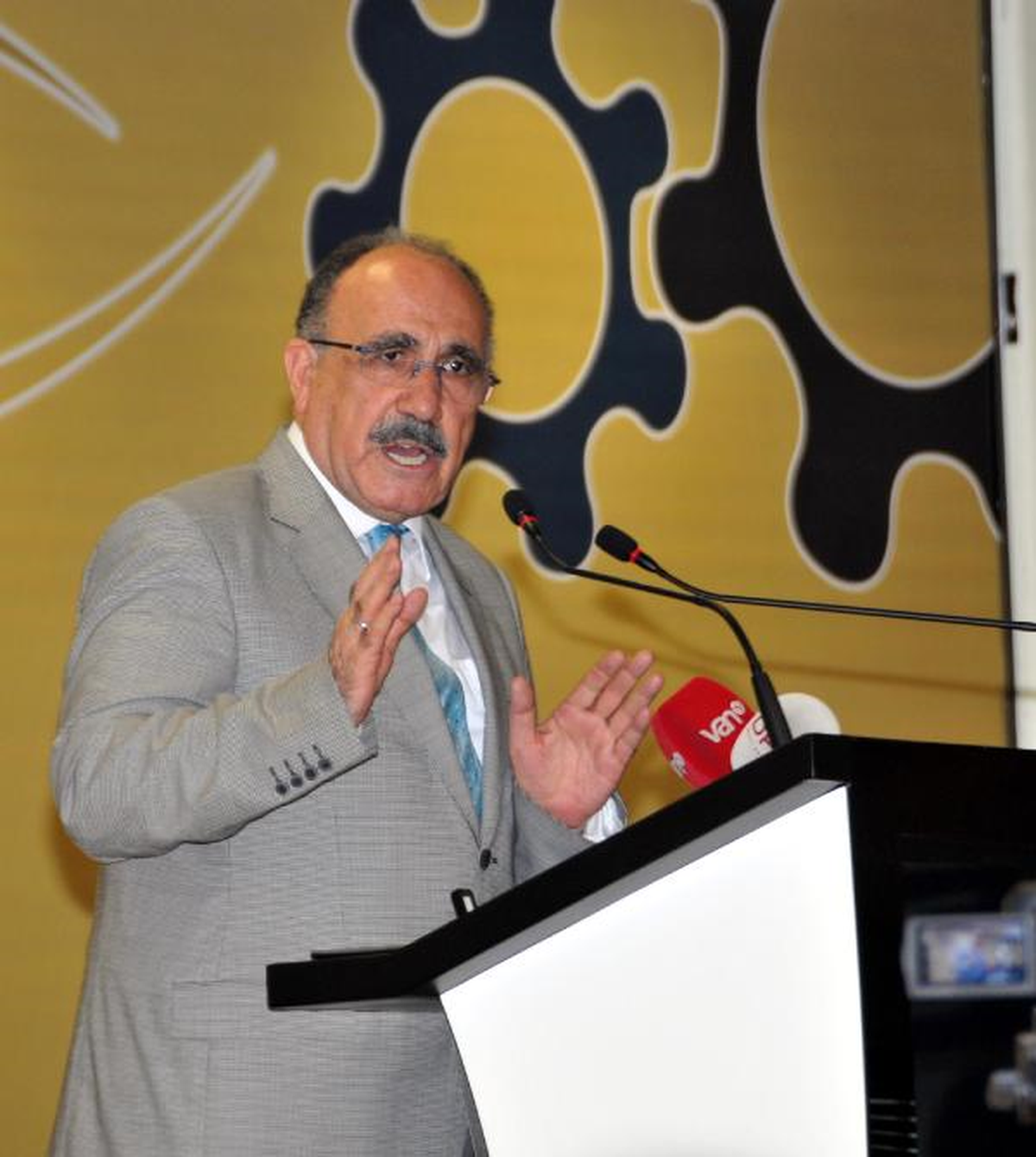 Atalay Hdp\'lilerden Erdoğan\'a Oy İstedi