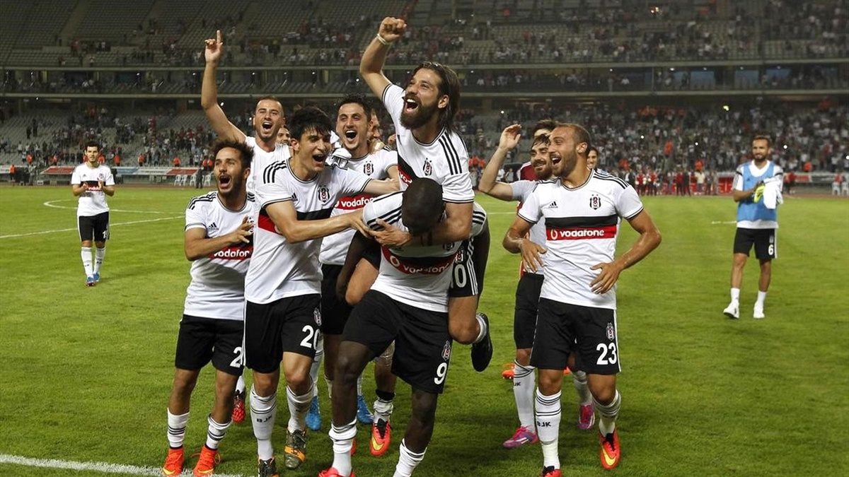 Beşiktaş-Feyenoord Maçı Hollanda Basınında Geniş Yer Buldu