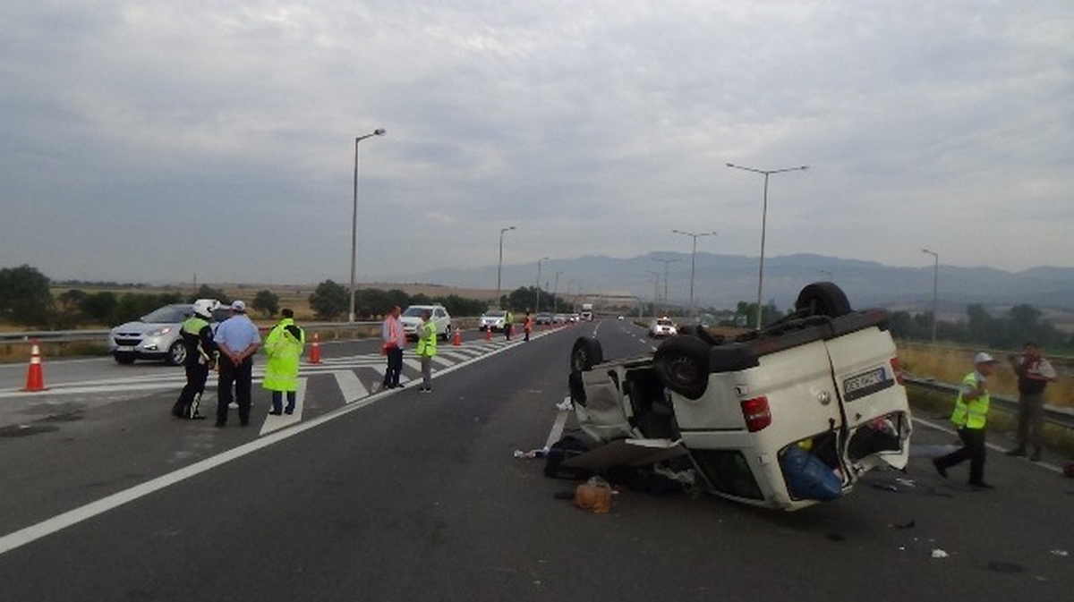 Bolu\'da Trafik Kazası 2 Ölü 7 Yaralı