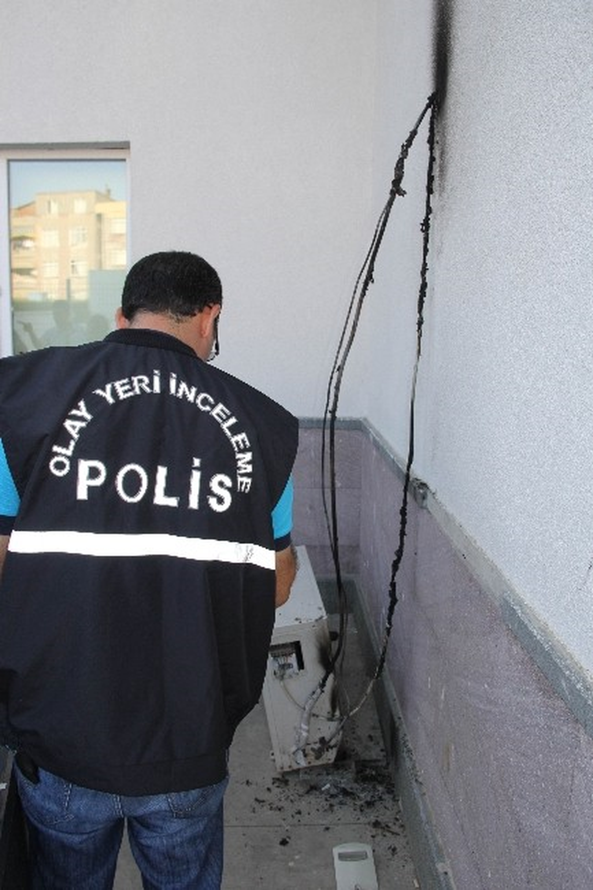 Samsun\'da Cami Derneğindeki Klimanın Kablosunu Yaktılar
