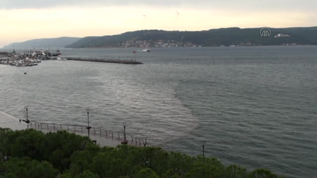 Çanakkale Boğazının Rengi Değişti