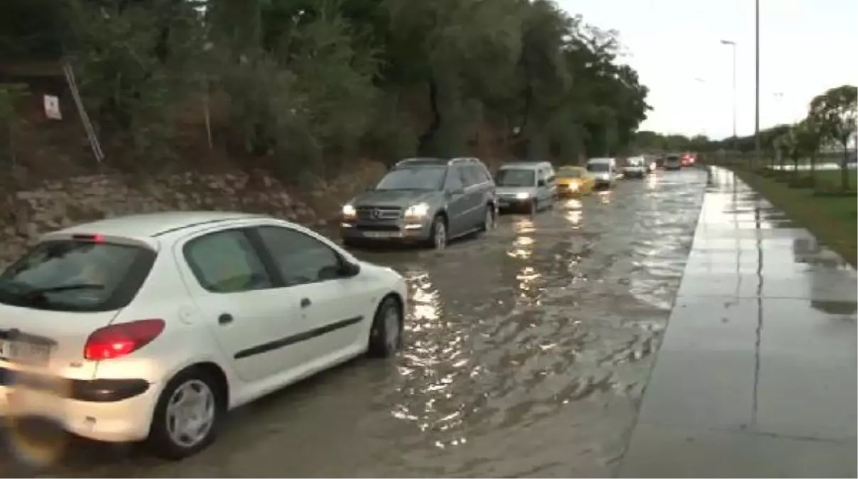 Florya Sahil Yolu Göle Döndü