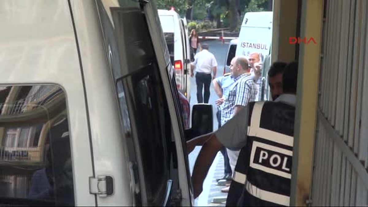 Gözaltındaki Polis Elinde Tespihle Bağırdı: Zalimler, Münafıklar