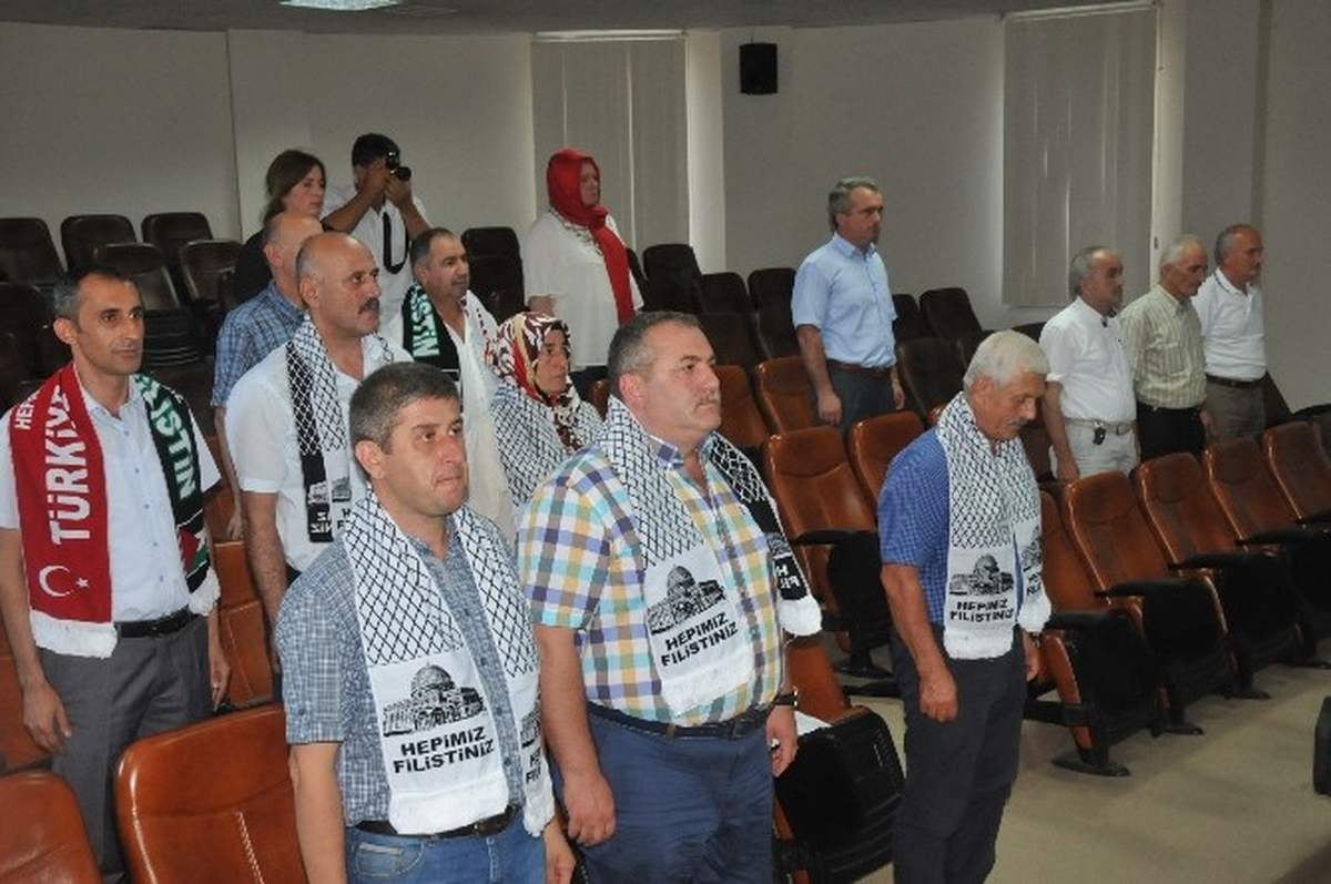 Hayırsever İş Adamı Karabıyık\'ın İsmi Parka Verildi