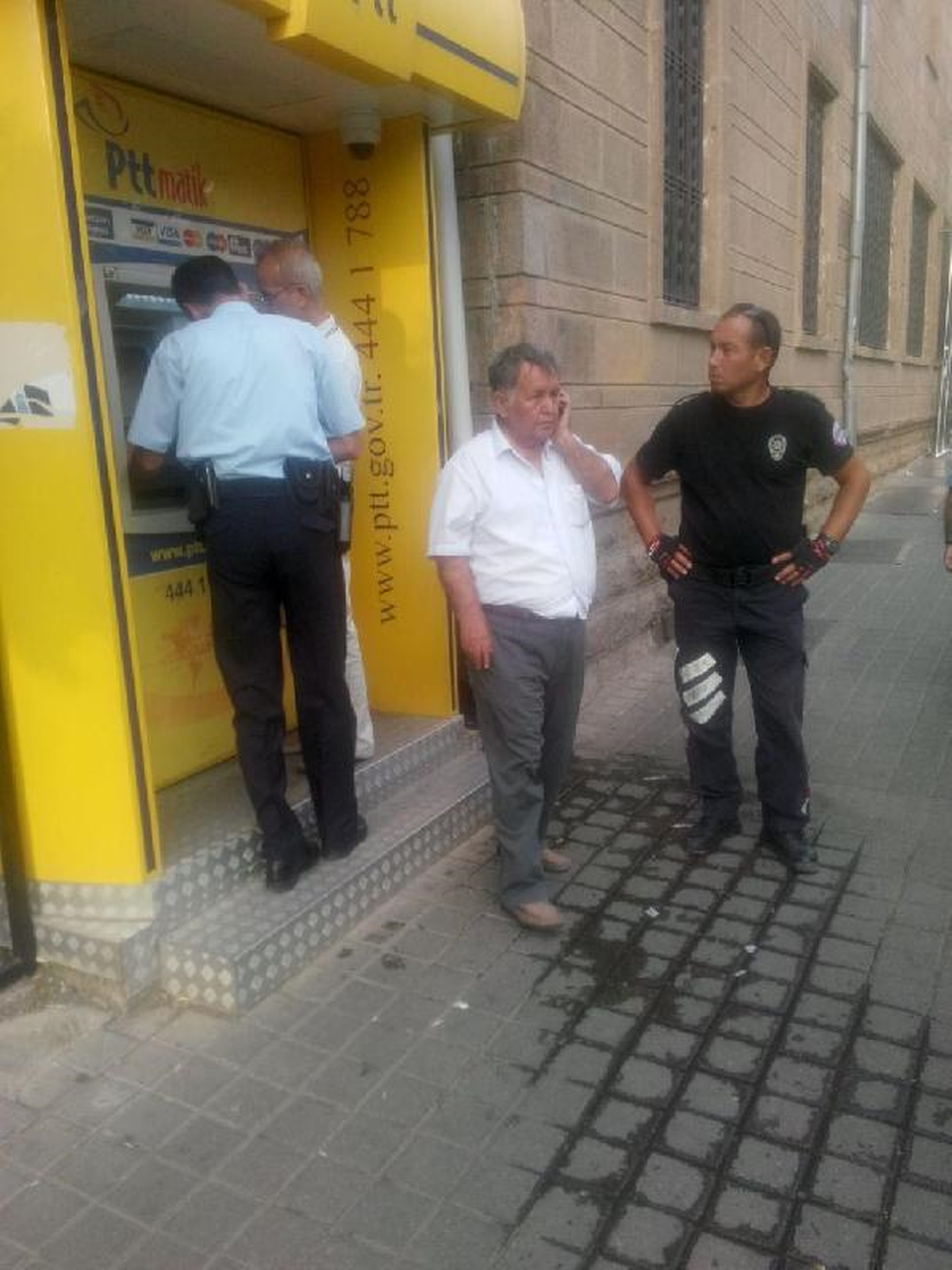 Aydın\'da İkinci Kez Dolandırılmaktan Son Anda Kurtuldu