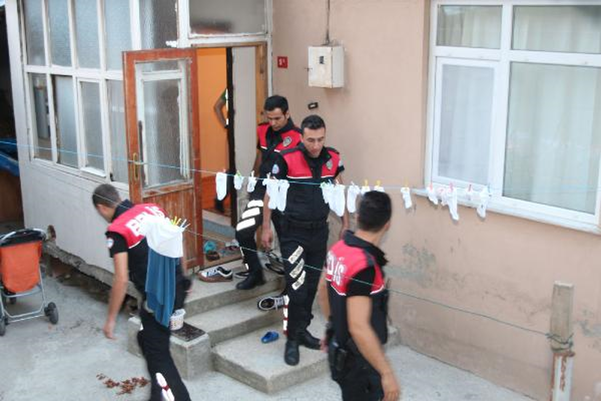 İstanbul\'da Helikopter Destekli Uyuşturucu Operasyonu