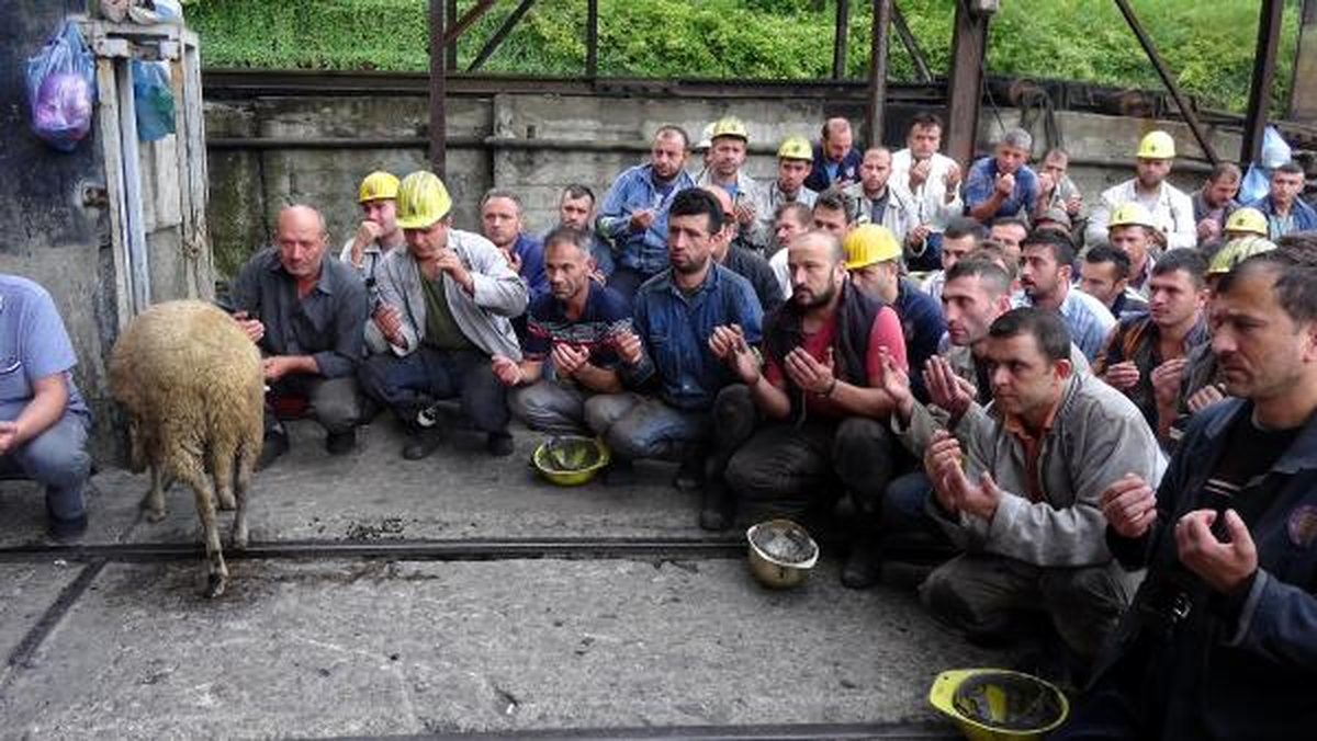 Maden Ocağında Yenilenen Asansör Kabinleri İçin Kurban Kesildi