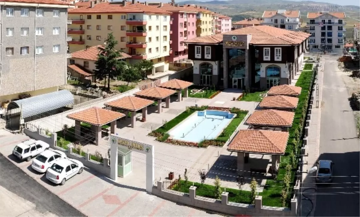Neşet Ertaş Gençlik ve Kültür Merkezi Hizmet İçin Gün Sayıyor