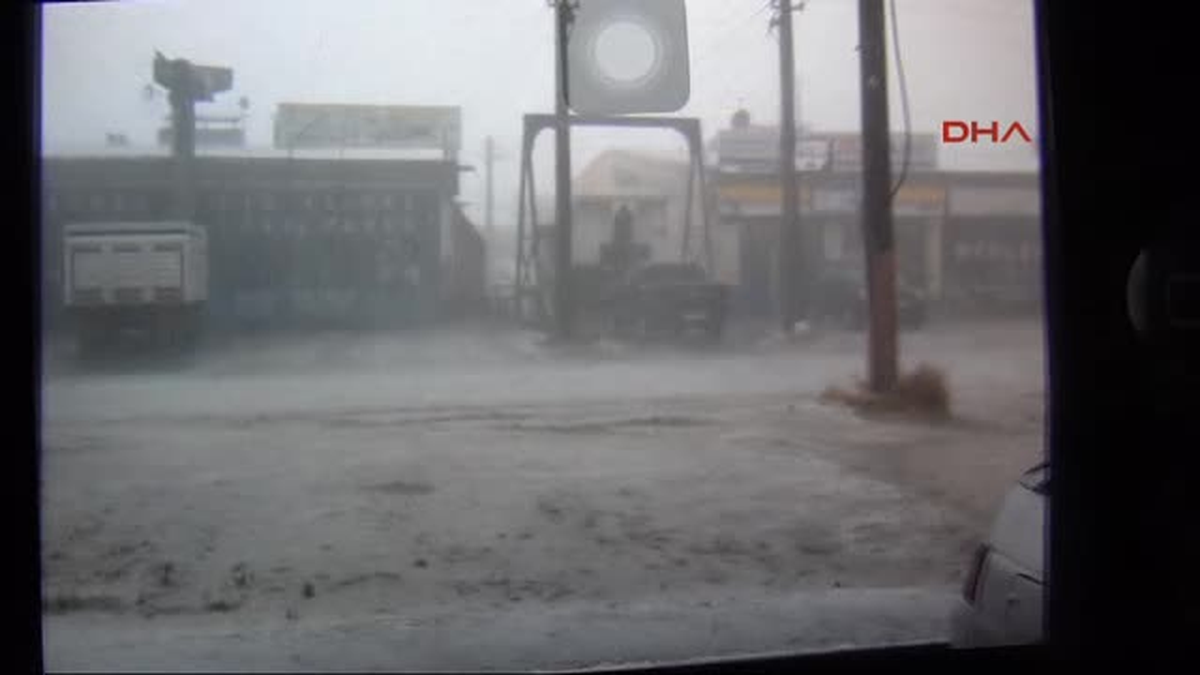Şehitlik Yanındaki Bina Bağımlılardan Kurtarılıyor
