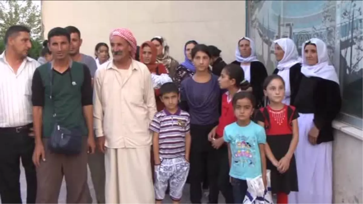 Yezidilerin, Türkiye\'ye geçişi sürüyor -