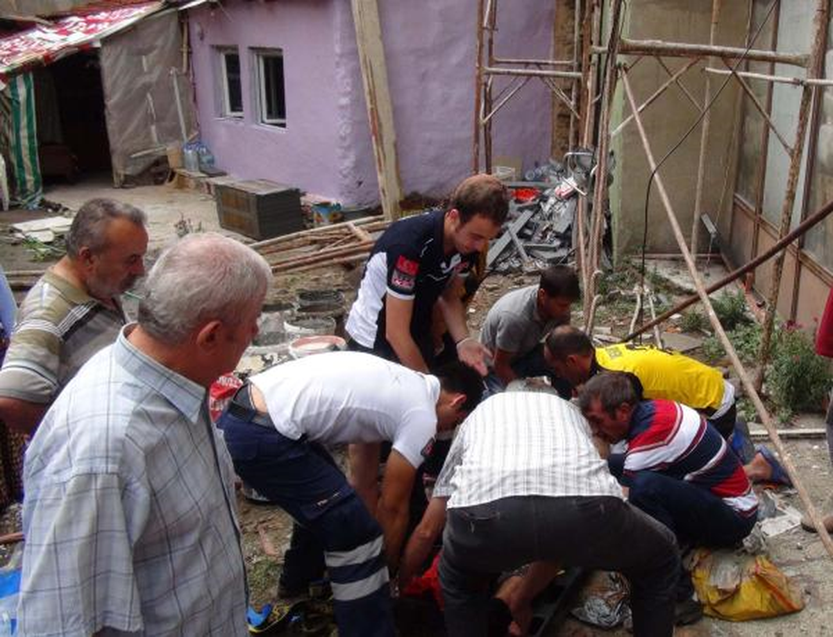 5\'inci Kattan Düşen İşçi Ağır Yaralandı