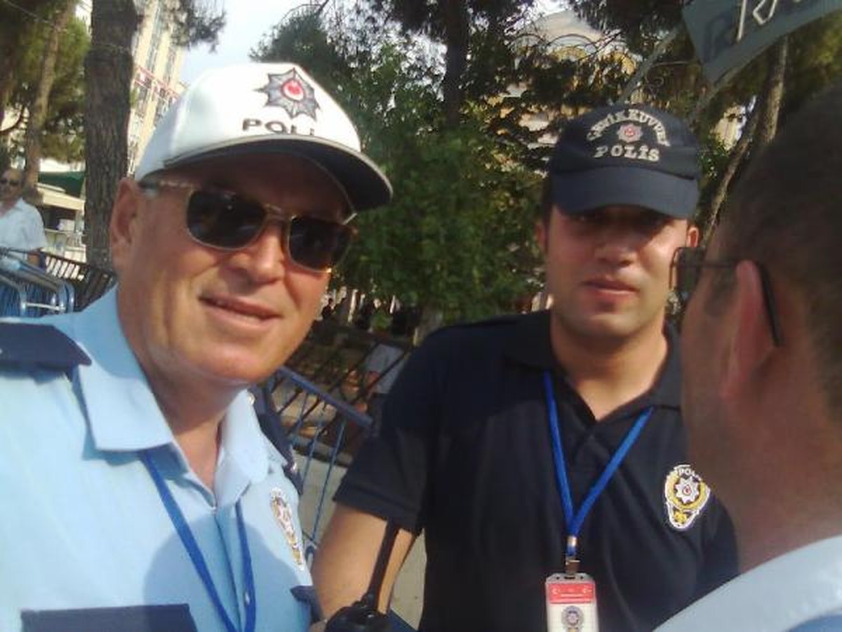 Baba-Oğul Aynı Mitingde Görev Yaptı