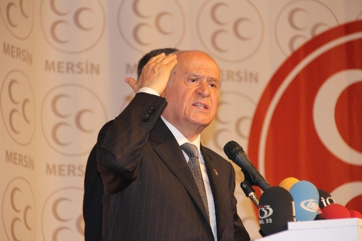Bahçeli, Mersin\'de Halka Seslendi