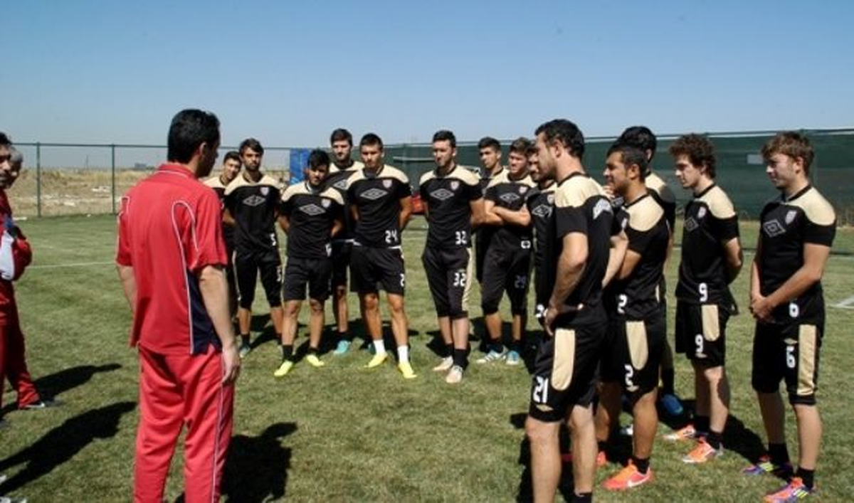 Bandırmaspor, Sezon Hazırlıklarını Bolu\'da Sürdürüyor