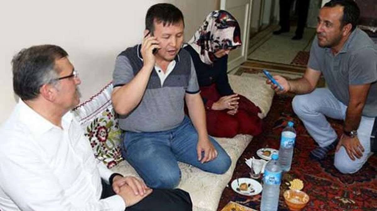 Başbakan\'ı Kontör Dolandırıcısı Zannedince...