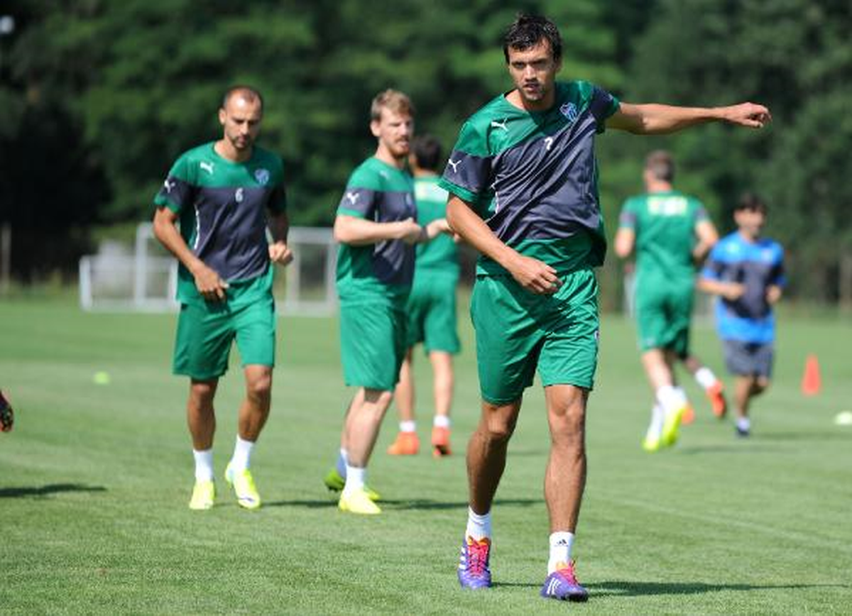 Bursaspor Slovenya\'da İlk Çalışmasını Yaptı