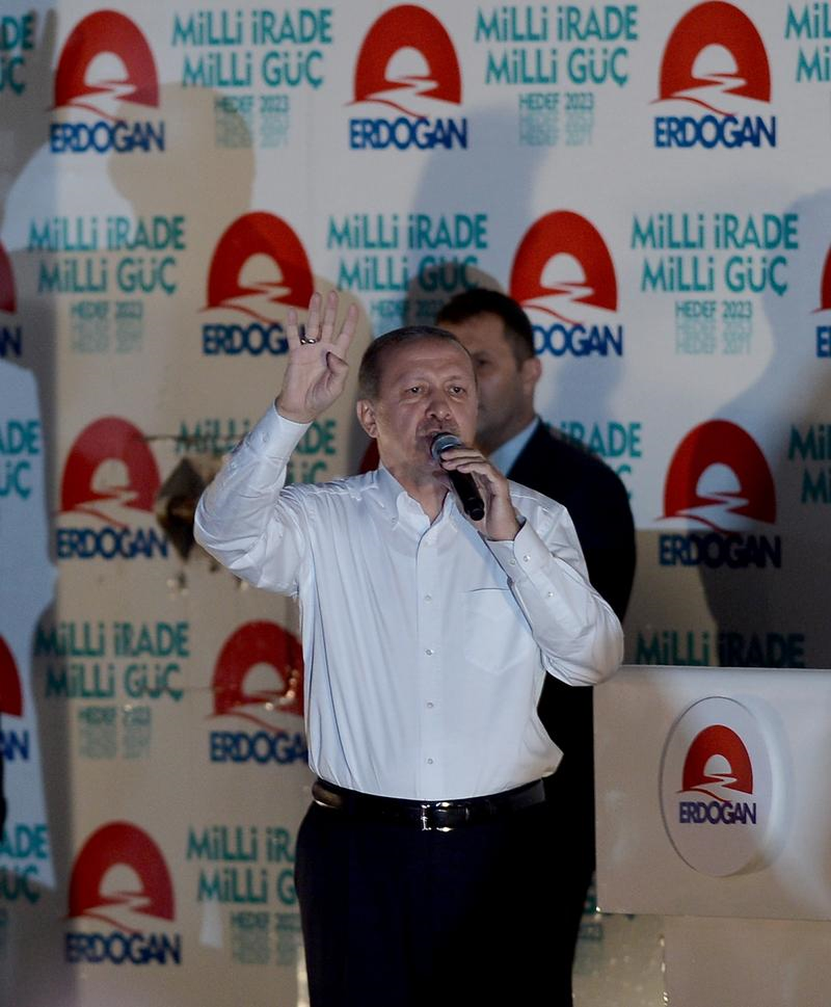 Cumhurbaşkanı Adayı ve Başbakan Erdoğan\'ın Ankara Mitingi (3)