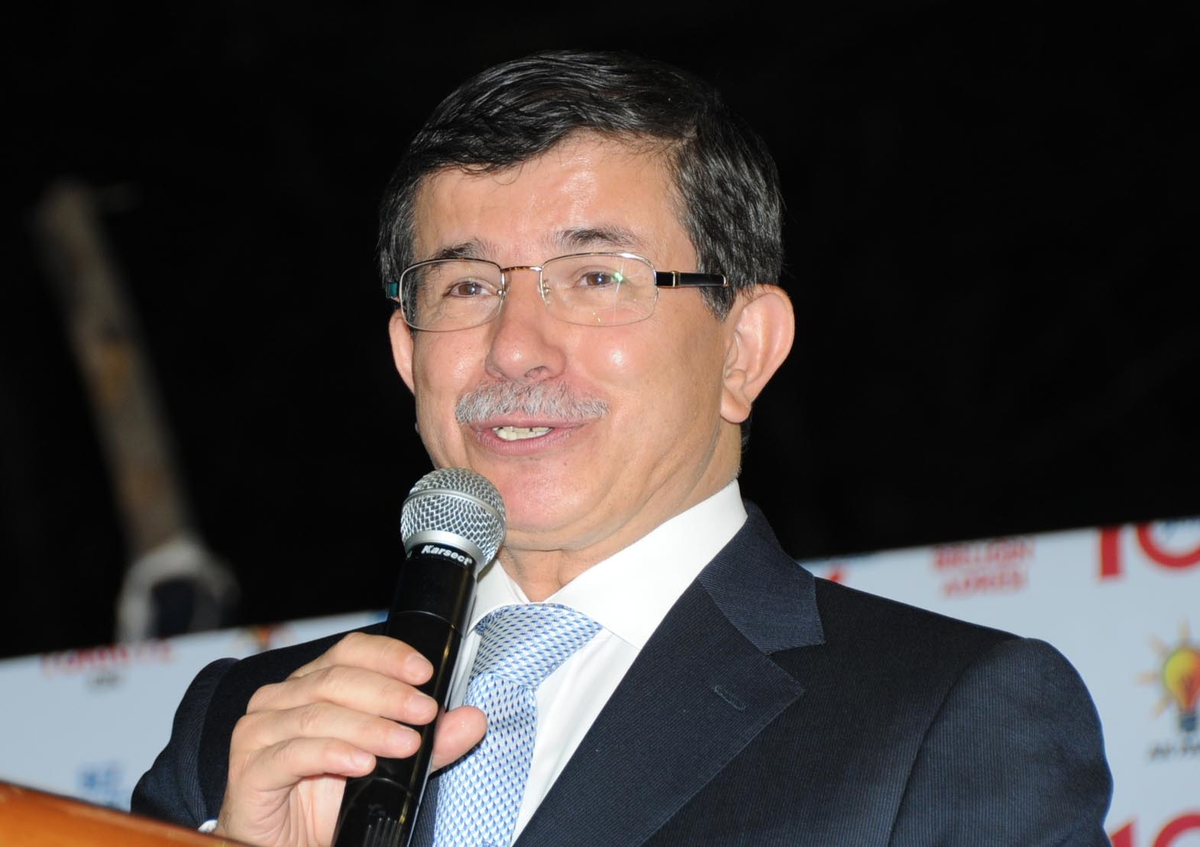 Bakan Davutoğlu: Bayrağımızın Dünyada Dalgalanmasından Rahatsızlar
