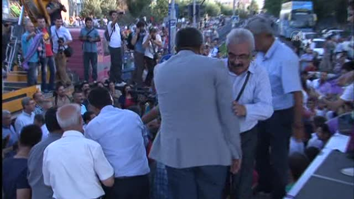 Demirtaş: \'\'Çatıda bir heyecan yok, çatının size getireceği birşey yok" -